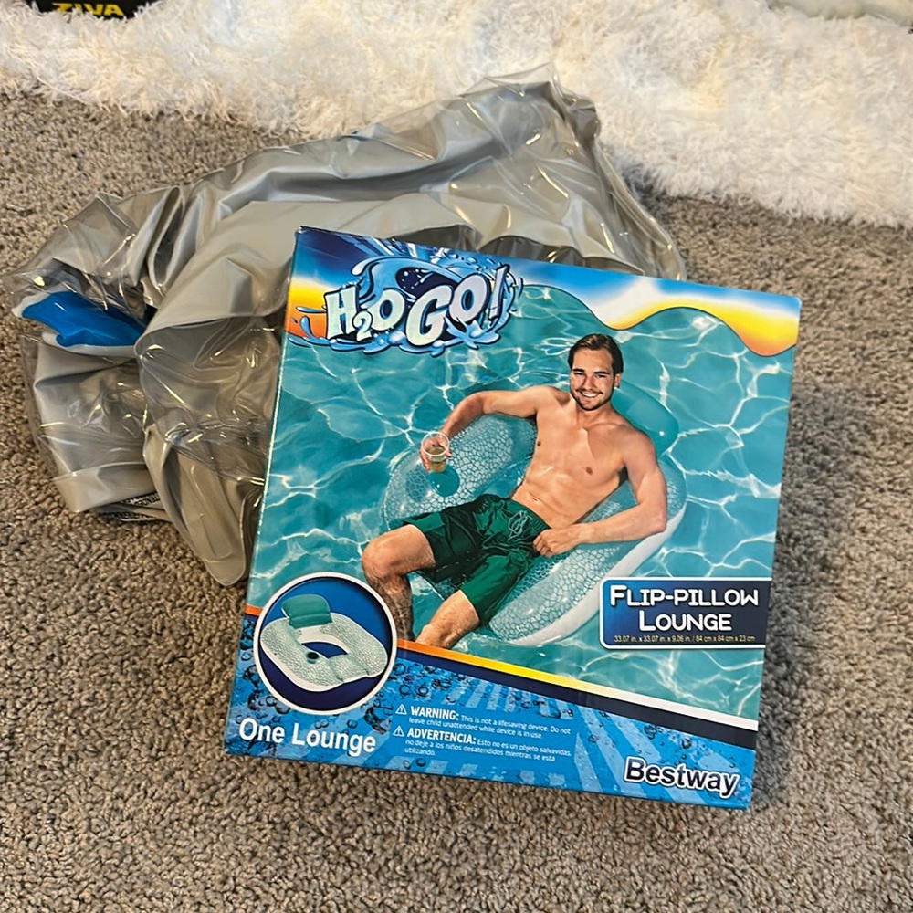Brand new NEVER OPENED pool float